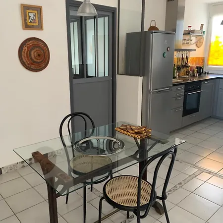 Appartement T2 D'exception Sur Port Ariane *